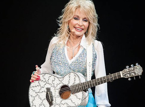 FBI Honors Dolly Parton For Relief Efforts After Tennessee Wild Fires