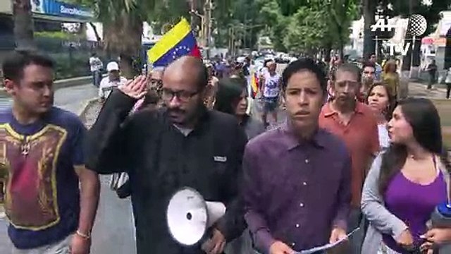 Opositores processados