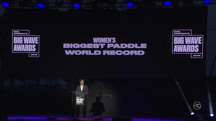 Adrénaline - Surf : Women's Biggest Paddle World Record Holder - Andrea Moller
