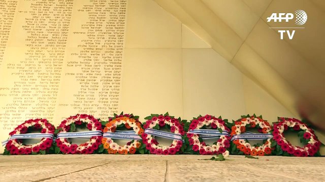 Homenagens e silêncio