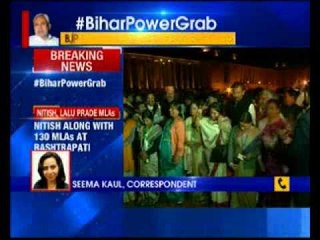 Nitish Kumar along with 130 MLAs at Rashtrapati Bhavan