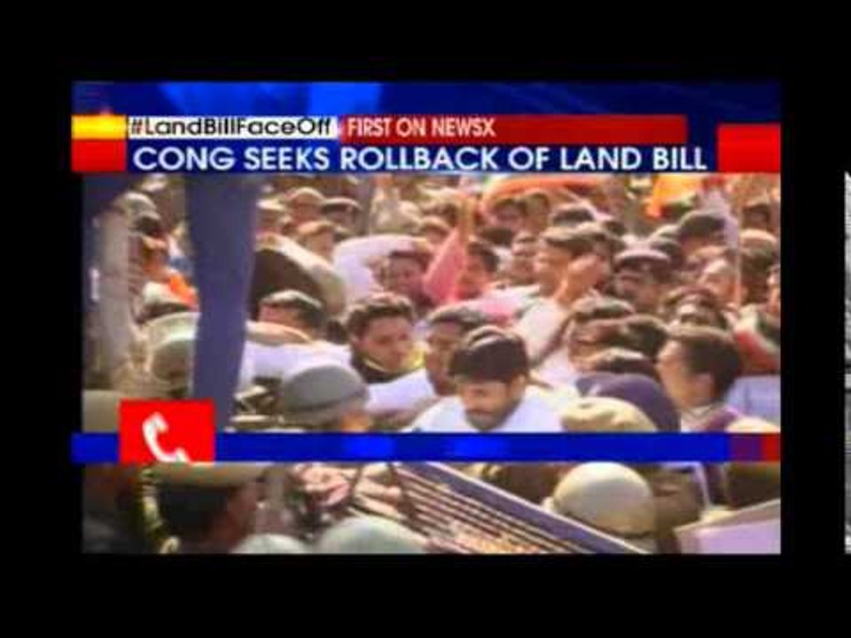 Congress workers protest over land bill in Rajasthan