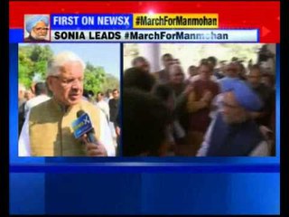 More than pleased with Congress' solidarity march, says Manmohan Singh