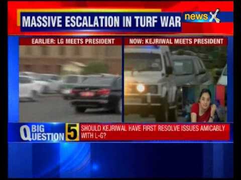 Arvind Kejriwal-Najeeb Jung Battle: LG, CM Meet President Pranab Mukherjee