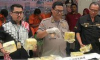 Polda Metro Jaya Tangkap 5 Kurir Narkoba Pil 