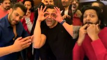 Salman Khan BADSHAH Bobby Deol, Suniel Shetty DRUNK Singing Dancing Late Night Party