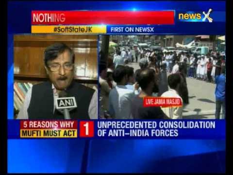 ISIS flags raised in Jama Masjid area of Srinagar