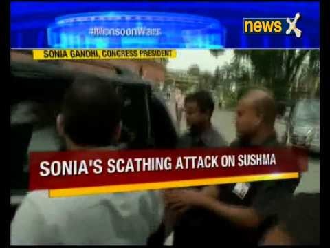 Sushma Swaraj an expert in theatrics: Sonia Gandhi on Lalitgate defence