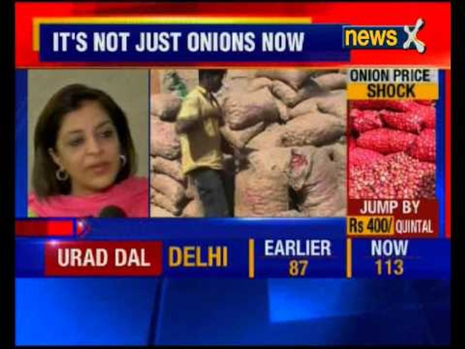 As prices soar, Delhi government limits sale of onions at its outlets