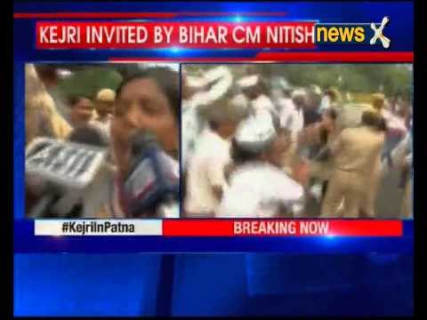 Black flags shown to Delhi CM Arvind Kejriwal at Patna airport