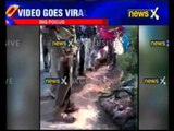 UP Moradabad police thrashes a drunk man very badly