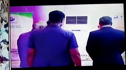 தளவாய் சுந்தரத்தை மேடையிலிருந்து கீழே இழுத்துச் சென்ற  பாடிகார்ட்-வீடியோ