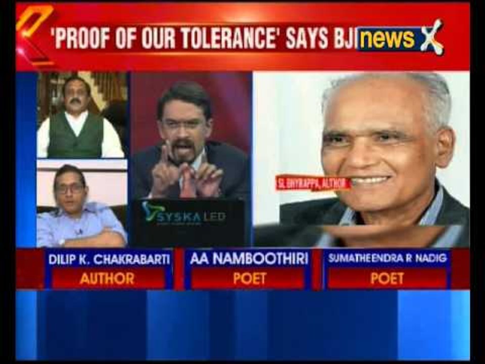 Bollywood divided on award wapsi and 'intolerance'