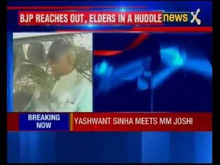 Yashwant Sinha reaches Murli Manohar Joshi's residence in Delhi