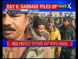 MCD worker protest outside Kapil Mishra house