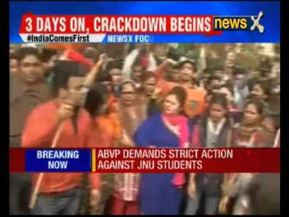 ABVP workers march towards India Gate demanding strict action against JNU students