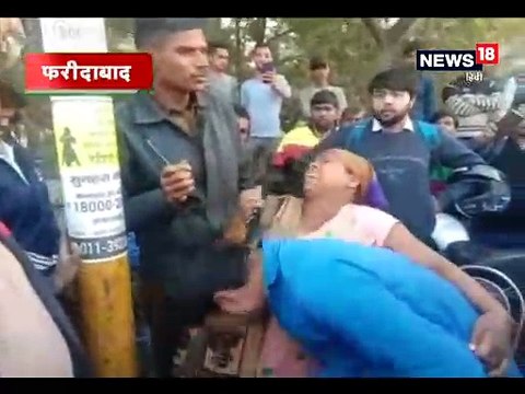 रिश्वत नहीं मिलने पर ऑटो चालक की पिटाई, नाराज भीड़ ने पुलिसकर्मी को दौडा-दौड़ा कर पीटा