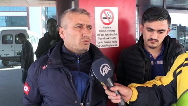 MKE Ankaragücü taraftarını taşıyan midibüsün kaza yapması - AFYONKARAHİSAR