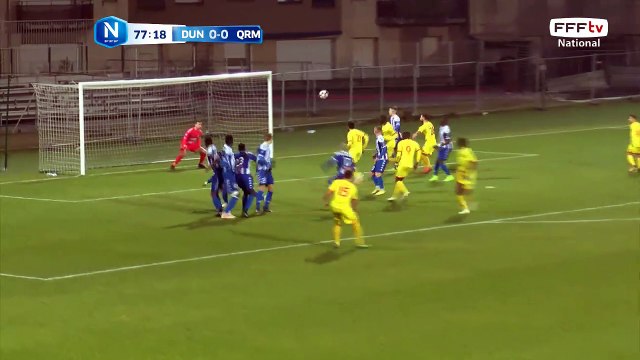 Le ballon qui trouve le poteau droit!