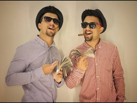 رأي عام - عمرو عبد الحميد بعد زيادة عدد مشاهدات Hekal Twins الفلوس الكثيره دي مين بيقبضها؟