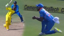 India vs Australia, 1st ODI: Kuldeep Yadav removes well-set Usman Khawaja| वनइंडिया हिंदी