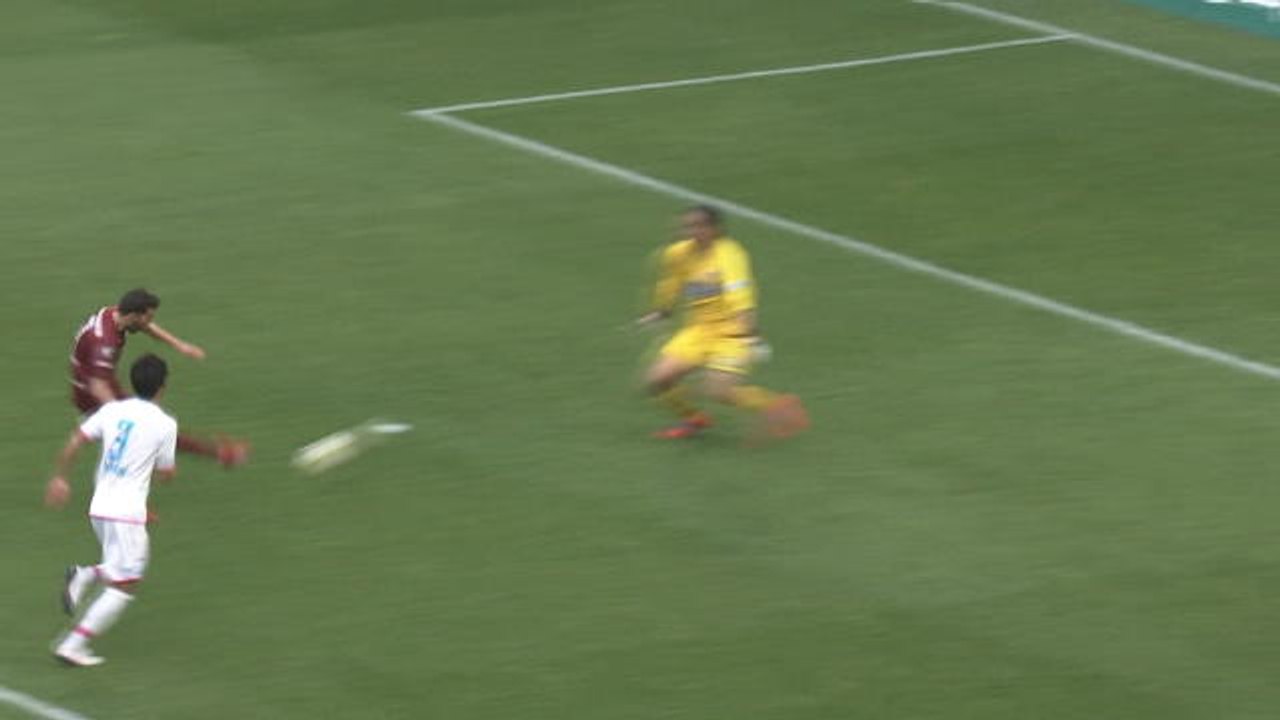 Goal! But! Tor! - David Villa inscrit son 1er but au Japon