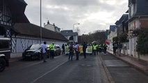 Les Gilets Jaunes manifestent à Deauville