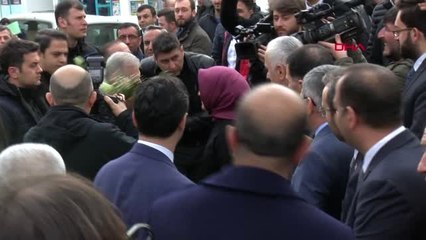 Binali Yıldırım Pendik'te Kestane Dağıttı, Döner Kesti