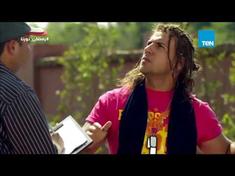 الكبير عمل ريمونتادا على فزاع وجوني  - احمد مكي  في مشهد كوميدي من مسلسل الكبير اوي