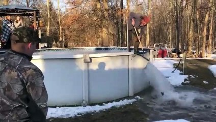 Vider sa piscine avec classe !