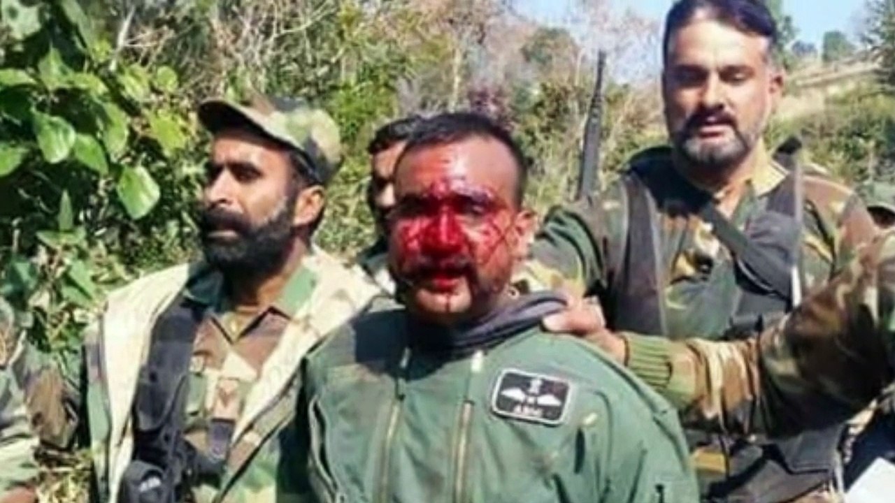 IAF Pilot Abhinandan Varthaman: विंग कमांडर अभिनन्दन को प्रताड़ित किया गया था, सुनिए अनुभव!