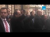 حصريا لـ TeN .. الرئيس السيسي يحيي الجالية المصرية بالنمسا أمام مقر إقامتة فور وصوله