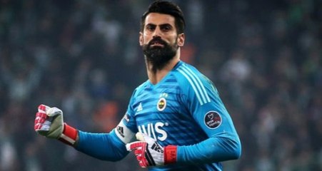 Volkan Demirel, Fenerbahçe Tribünlerine Tepki Gösterdi