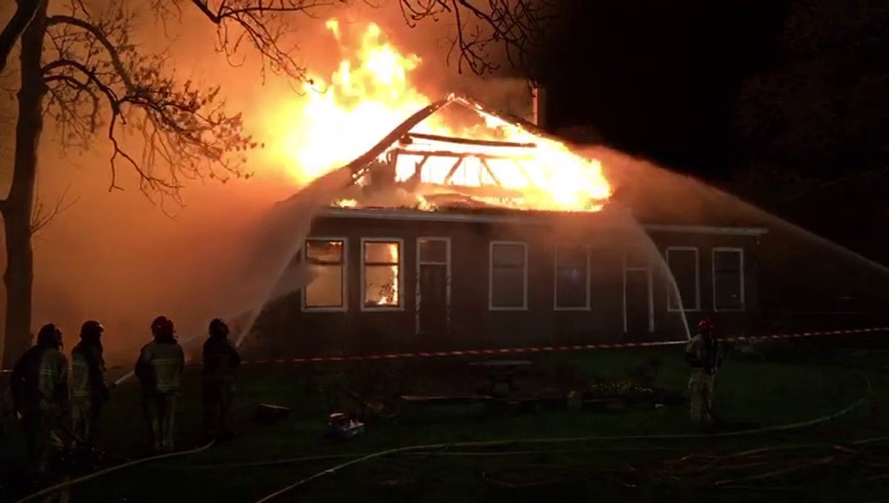 Brand aan de Oosterweg Purmer