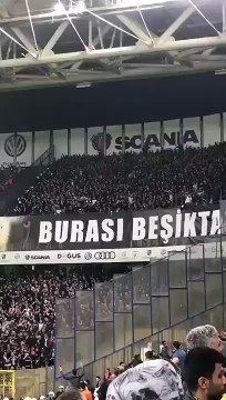 Kar yağdığında akla Nilüfer’den Karlar düşer şarkısı akla gelir, Bu şarkı akla geldiğinde Bizim beste akla gelir