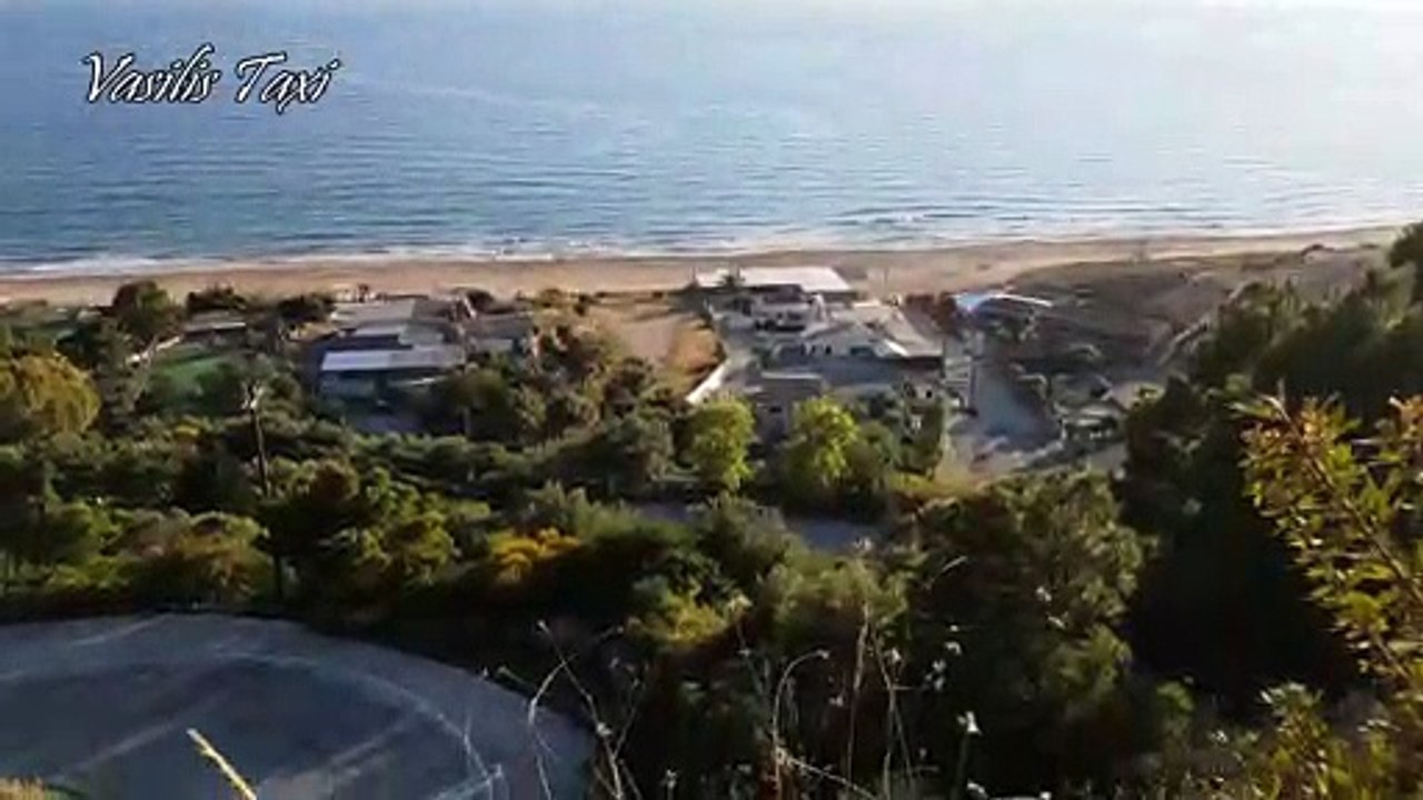 Η παραλία της Γλυφάδας στην Κέρκυρα
