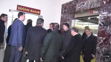 Bakan Pakdemirli yaralı çobanı hastanede ziyaret etti