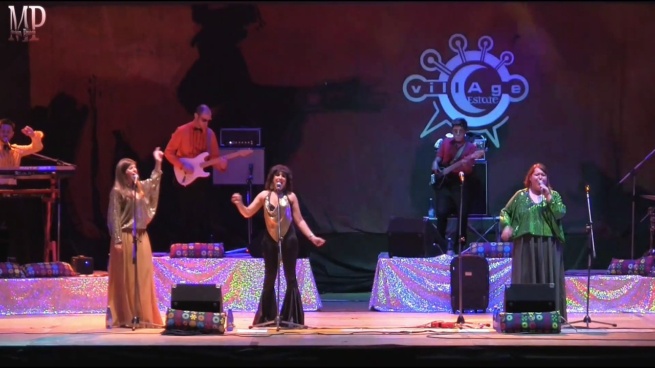 Glitter Disco - Medley (Long Train Running - Can't Take My Eyes Off You)