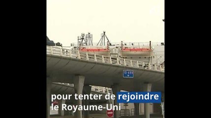 Calais: Une centaine de migrants s'introduisent sur le port