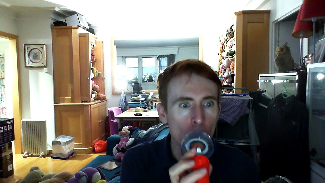 Wiwi égratigne "roule pour moi" de Pablo