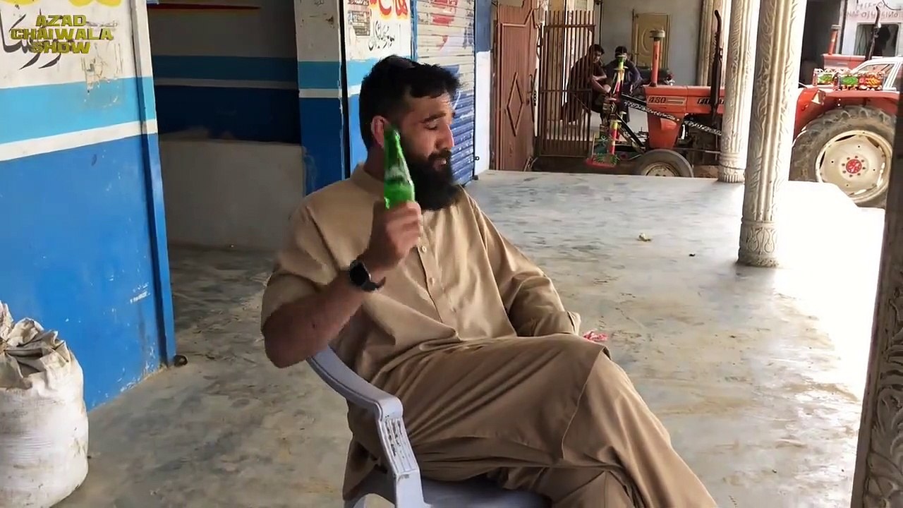 Rikshaw Ko Food Truck Kaiseh Banateh hain (Part 1) | Azad Chaiwala Show