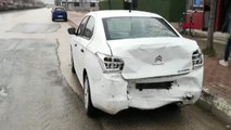 Bursa Bursa'da 4 Araç Birbirine Girdi 1 Yaralı