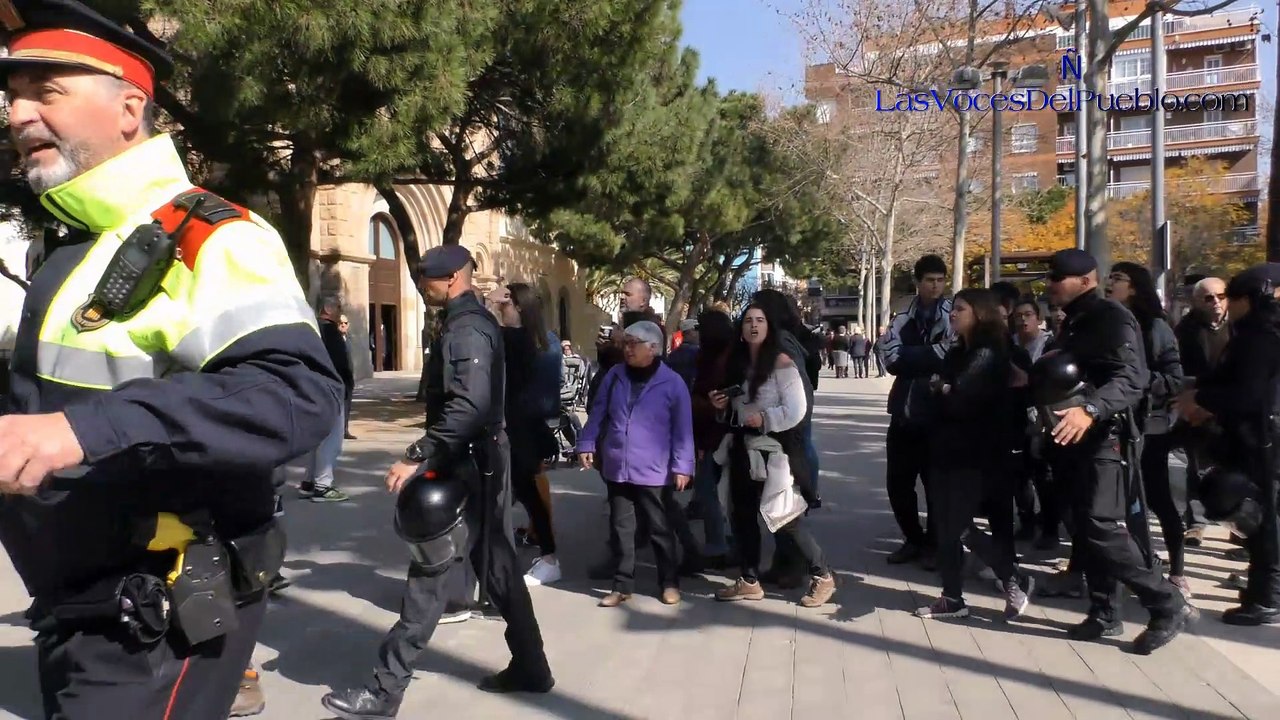 VOX expulsa a CDR y ultraizquierda de Castelldefels después de “reconquistar” la ciudad