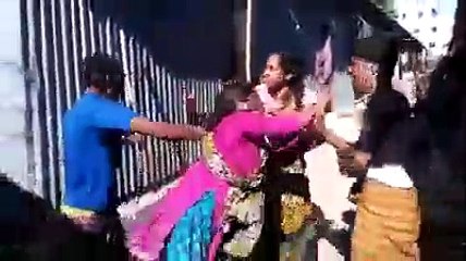 গ্রামে ঝগড়া দেখু না দেখলে বঢ় মিছ করবেন