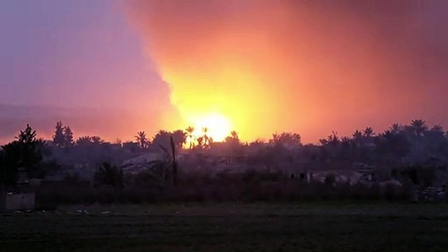 Último reduto do EI na Síria é alvo de intensos bombardeios