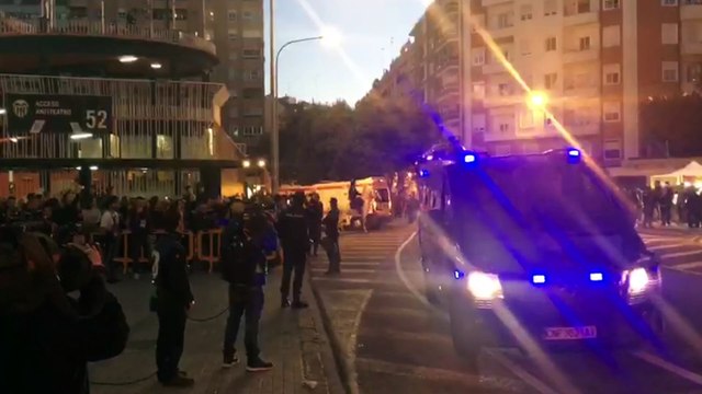 Llegada Athletic a Mestalla para jugar contra el Valencia CF