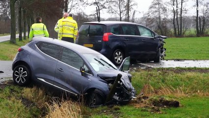Gewonde bij botsing op kruising in Staphorst