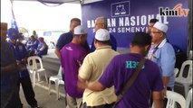 BN leaders gather as party extends lead