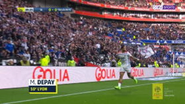 Depay stunner sends Lyon on their way to 5-1 hammering of Toulouse