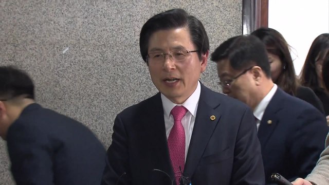'황교안 체제' 한국당이 당면한 과제는?...'보수 통합' 약간 우세 / YTN
